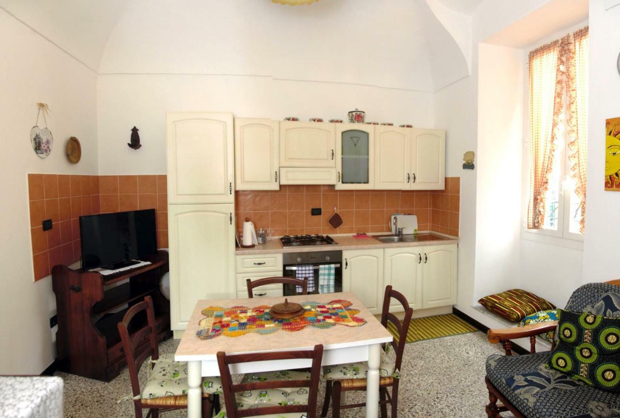 Ciassa Noeva Apartment Pieve di Teco ภายนอก รูปภาพ